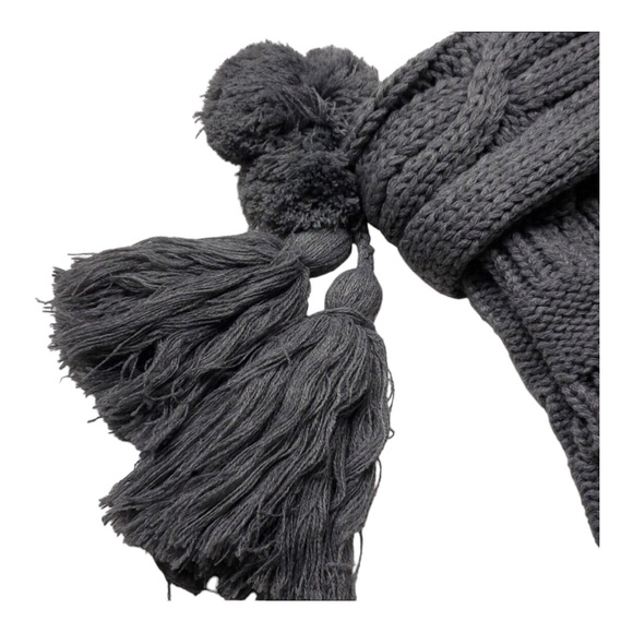 NEW! Lot of 2 Gray Cable Knit Christmas Stockings with Tassels -- Hearth & Hand - Picture 3 of 7